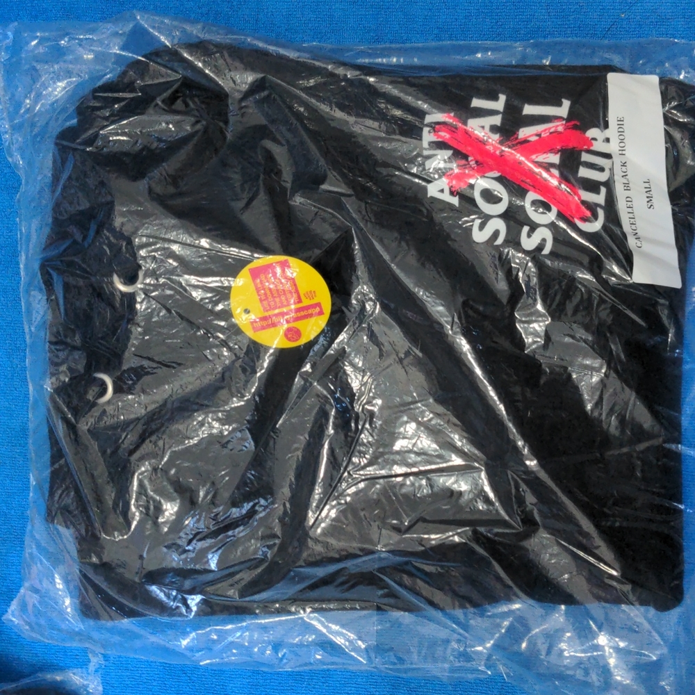 Anti social social club cancelled black hoody small